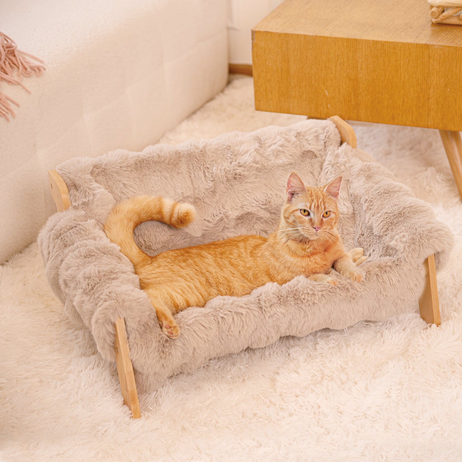 Elevated Cat Couch Bed for Indoor Cats, Wooden Cat Sofa with Removable Washable Fluffy Cover Raised Kitty Lounge Chair Suitable for Puppy