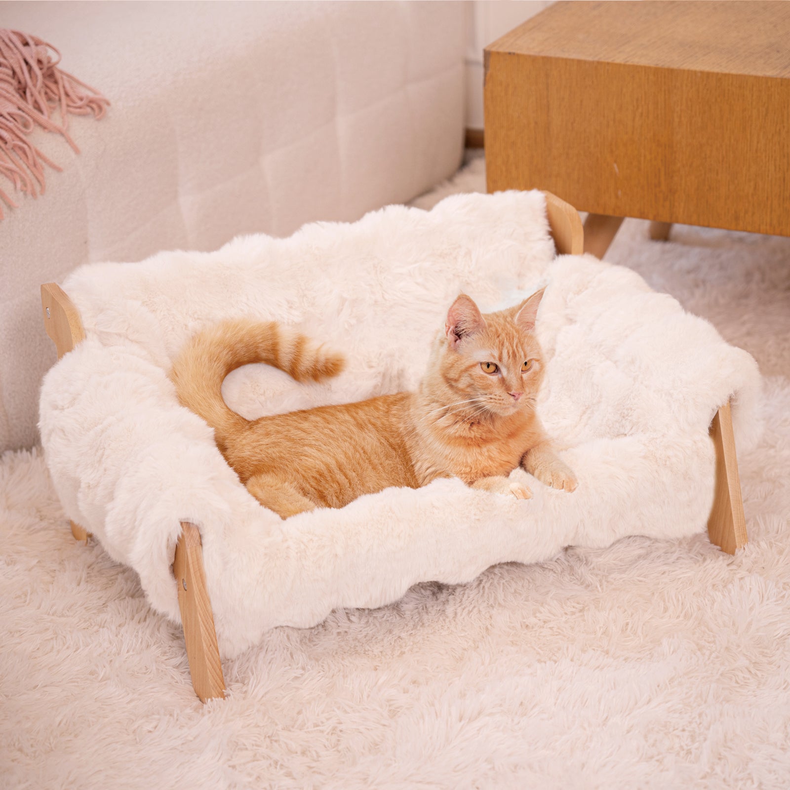 Elevated Cat Couch Bed for Indoor Cats, Wooden Cat Sofa with Removable Washable Fluffy Cover Raised Kitty Lounge Chair Suitable for Puppy