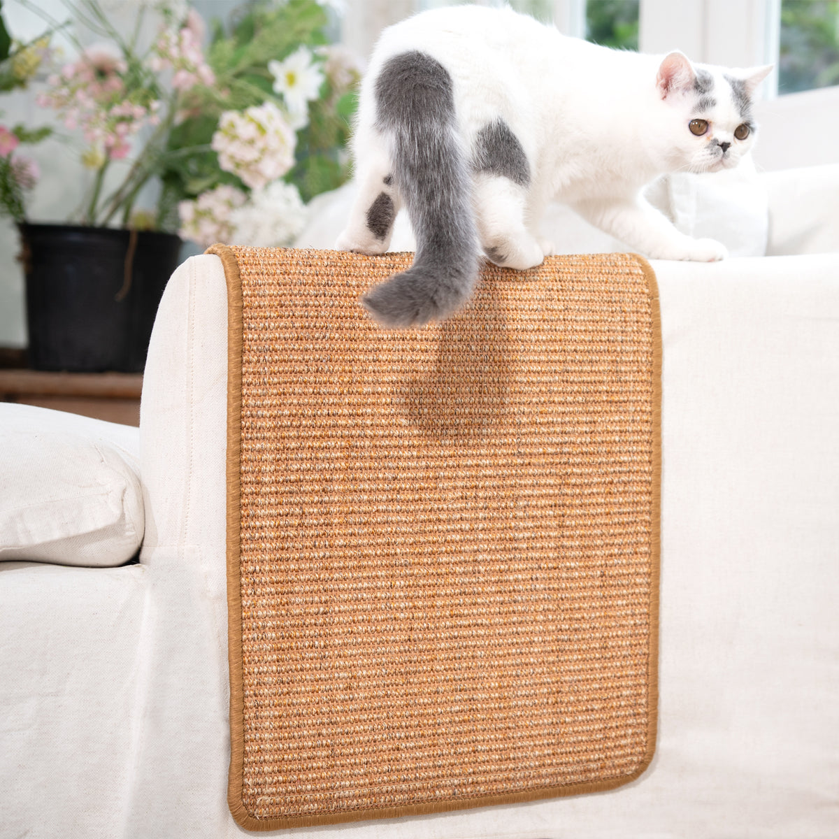CheerPals Cat Scratcher Mat, 23.6 X 15.7 Inch Sisal Cat Scratch Pad, Furniture Protection Scratching Board, Brandy